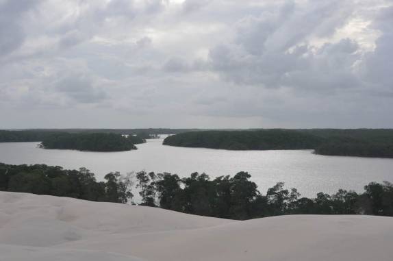 Entardecer visto do alto das dunas da Ilha de Lençóis, nas Reentrâncias Maranhenses - MA